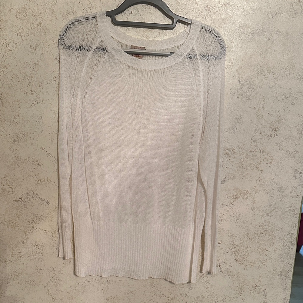 Elegant White Women's Sweater Dick and Jayne